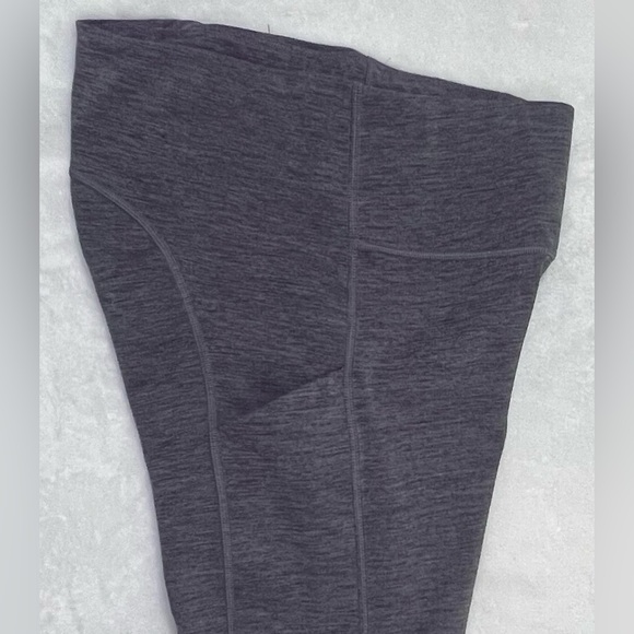 Athleta Ultimate Stash High Rise 7/8 Legging Grey Size Small Excellent Condition - Picture 3 of 6